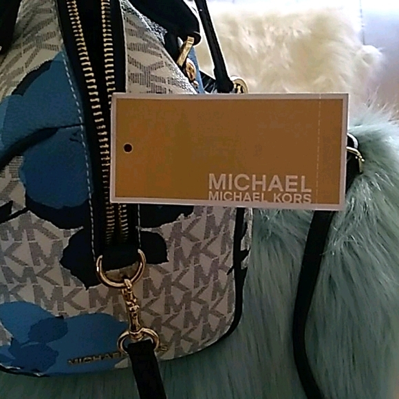 MICHAEL KORS~NEW~3 SHADES OF BLUE~ SPEEDY SIZE~SUPER CUTE HANDBAG - Picture 8 of 16